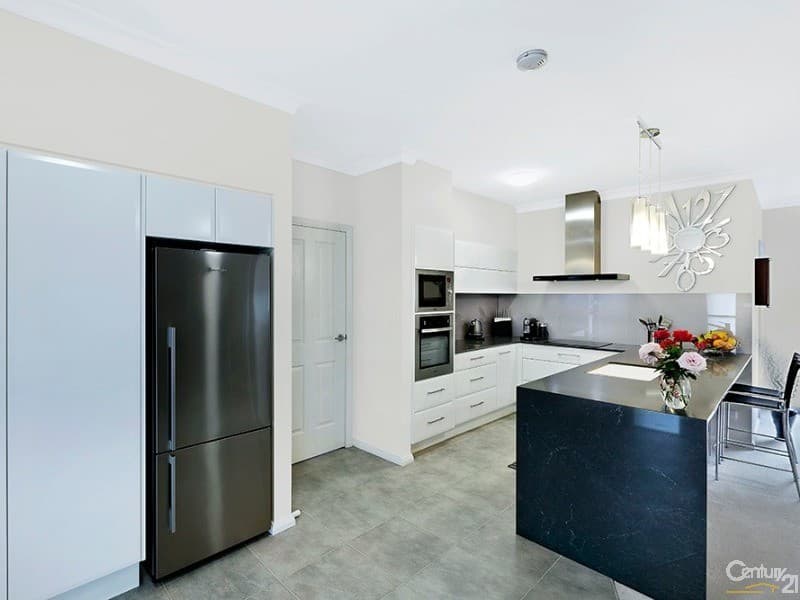 5 Queely Close, Redlynch, QLD, 4870, Redlynch - Thumbnail 2