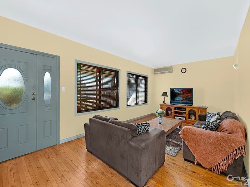 10 Norton Avenue, Killarney Vale, NSW, 2261, Killarney Vale - Thumbnail 2