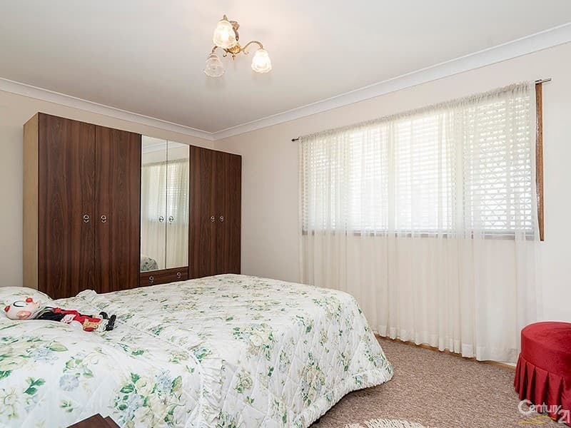52 Clare Crescent, Berkeley Vale, NSW, 2261, Berkeley Vale - Thumbnail 6