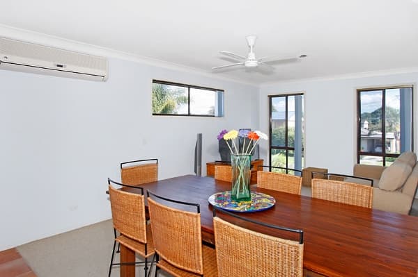 10 Kathleen White Cres, Killarney Vale, NSW, 2261, Killarney Vale - Thumbnail 2