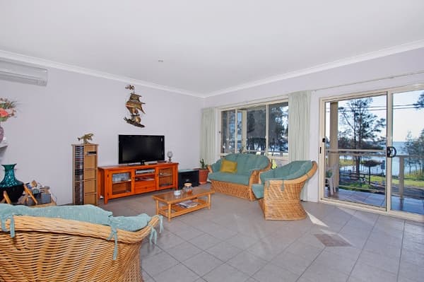 35 Sunset Drive, Sunset Strip, Sunset Strip - Thumbnail 3