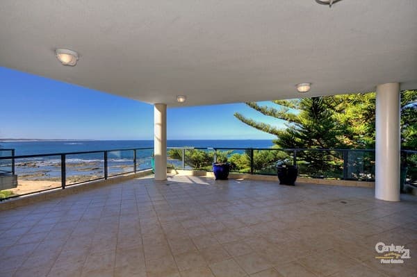 3/110 Ocean Parade, Blue Bay, NSW, 2261, Blue Bay - Thumbnail 3