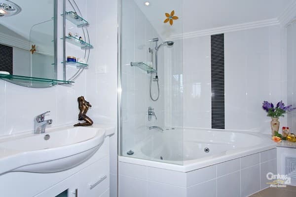 2/4 Marine Parade, The Entrance, NSW, 2261, The Entrance - Thumbnail 6