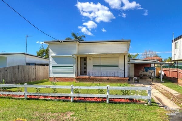 42 Tasman Avenue, Killarney Vale, NSW, 2261, Killarney Vale - Thumbnail 2
