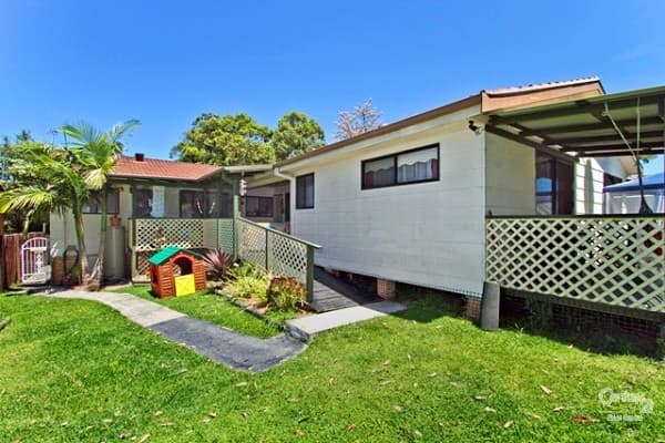 137 Kerry Crescent, Berkeley Vale, NSW, 2261, Berkeley Vale - Thumbnail 3