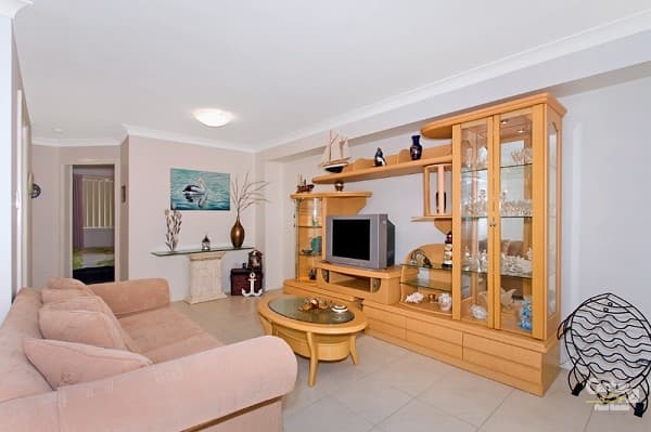7/160 Ocean Parade, Blue Bay, NSW, 2261, Blue Bay - Thumbnail 2