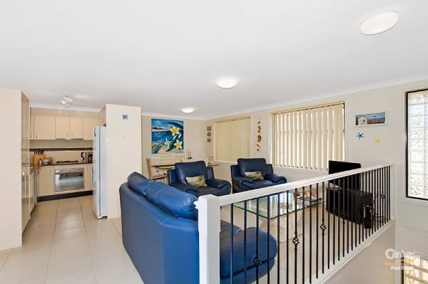 7/160 Ocean Parade, Blue Bay, NSW, 2261, Blue Bay - Thumbnail 4