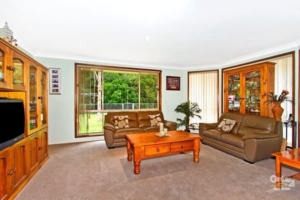 5 Bomaderry Crescent, Glenning Valley, NSW, 2261, Glenning Valley - Thumbnail 2