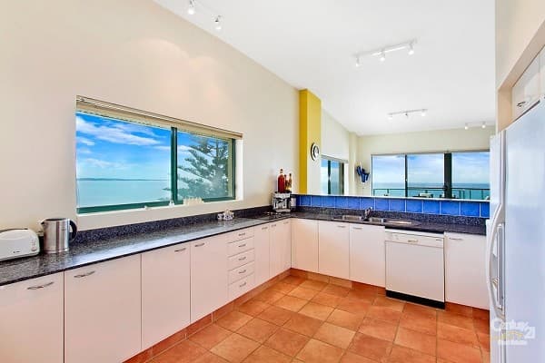 4/118 Ocean Parade, Blue Bay, NSW, 2261, Blue Bay - Thumbnail 4