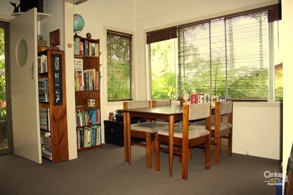 16 Elaine Avenue, Berkeley Vale, NSW, 2261, Berkeley Vale - Thumbnail 4