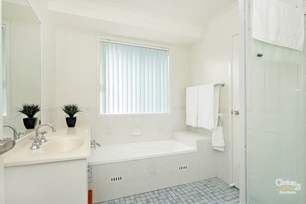 3 Bottlebrush Drive, Glenning Valley, NSW, 2261, Glenning Valley - Thumbnail 5