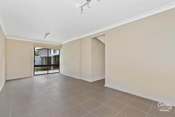9 Ferndale Street, Killarney Vale, NSW, 2261, Killarney Vale - Thumbnail 4