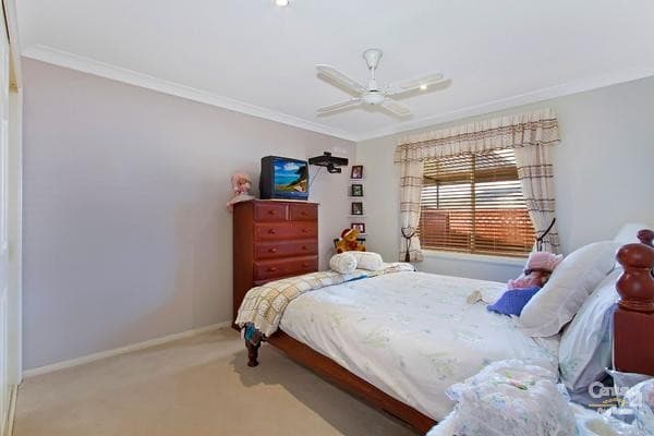 35 Scarborough Place, Bateau Bay, NSW, 2261, Bateau Bay - Thumbnail 6