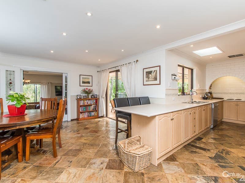 7/10 Warton Rd, Huntingdale, WA, 6110, Roleystone - Image 1