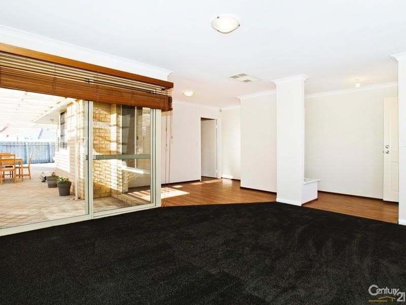 7/10 Warton Rd, Huntingdale, WA, 6110, Currambine - Thumbnail 2