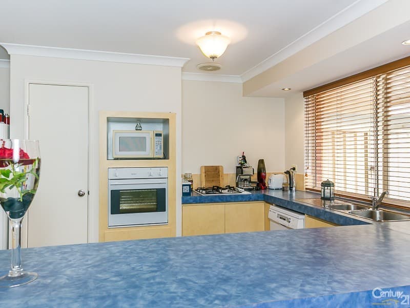 7/10 Warton Rd, Huntingdale, WA, 6110, Brookdale - Thumbnail 2