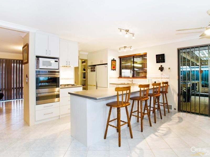 7/10 Warton Rd, Huntingdale, WA, 6110, Thornlie - Thumbnail 2