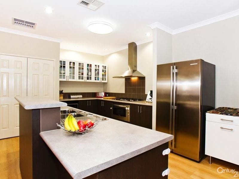 7/10 Warton Rd, Huntingdale, WA, 6110, Roleystone - Thumbnail 2