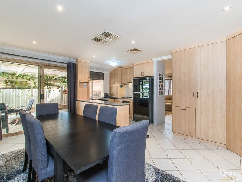 7/10 Warton Rd, Huntingdale, WA, 6110, Seville Grove - Thumbnail 2