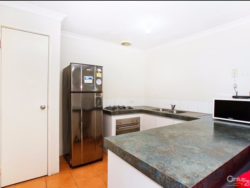 13/33 Seaforth Avenue, Gosnells, WA, 6110, Gosnells - Thumbnail 2