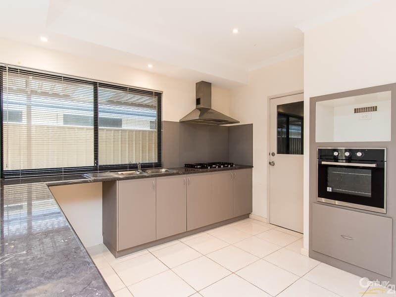 7/10 Warton Rd, Huntingdale, WA, 6110, Seville Grove - Thumbnail 2