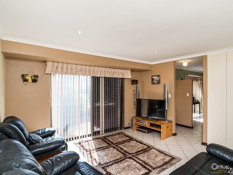 7/10 Warton Rd, Huntingdale, WA, 6110, Carrara - Thumbnail 3