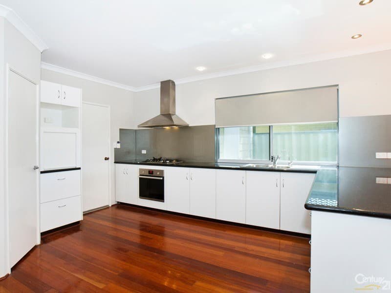 7/10 Warton Rd, Huntingdale, WA, 6110, Somerset Dam - Thumbnail 2