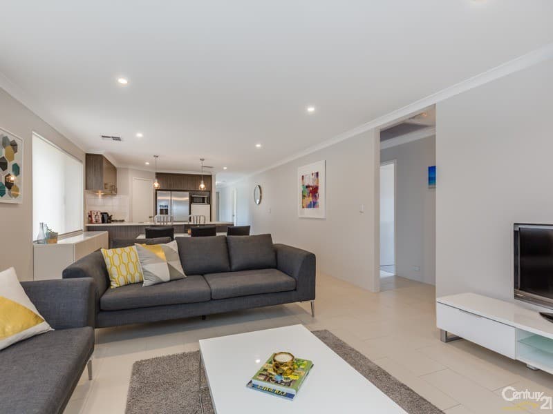 7/10 Warton Rd, Huntingdale, WA, 6110, Piara Waters - Image 1