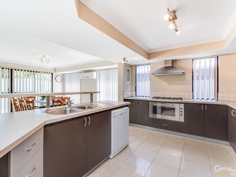 7/10 Warton Rd, Huntingdale, WA, 6110, Southern River - Image 1