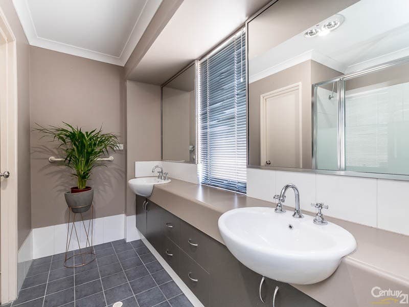 7/10 Warton Rd, Huntingdale, WA, 6110, Southern River - Thumbnail 4