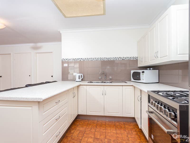 7/10 Warton Rd, Huntingdale, WA, 6110, Thornlie - Image 1