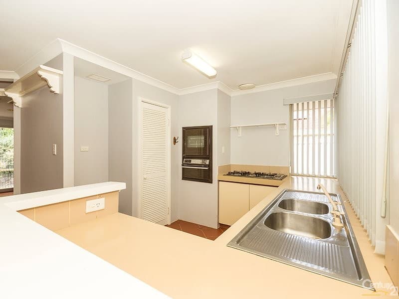 7/10 Warton Rd, Huntingdale, WA, 6110, Thornlie - Image 1