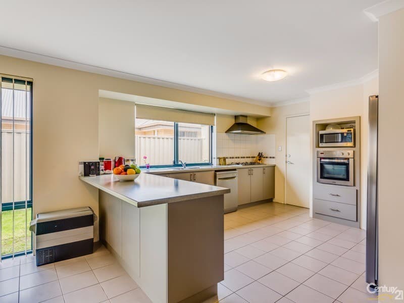 7/10 Warton Rd, Huntingdale, WA, 6110, Harrisdale - Thumbnail 2