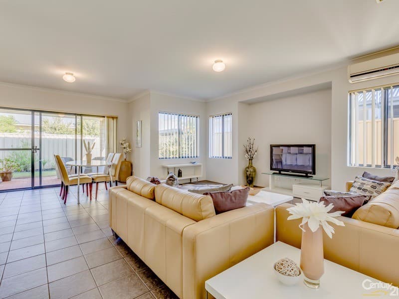 7/10 Warton Rd, Huntingdale, WA, 6110, Canning Vale - Image 1