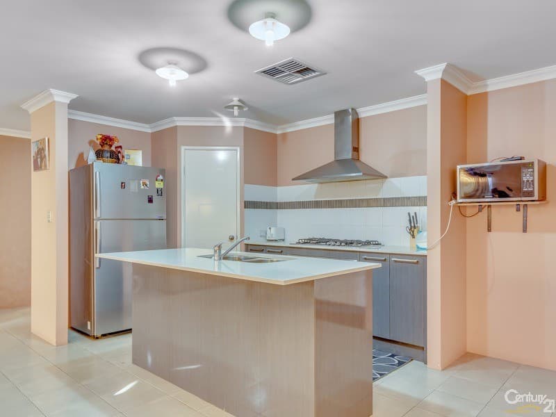 7/10 Warton Rd, Huntingdale, WA, 6110, Huntingdale - Thumbnail 2