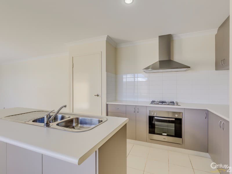 7/10 Warton Rd, Huntingdale, WA, 6110, Butler - Image 1