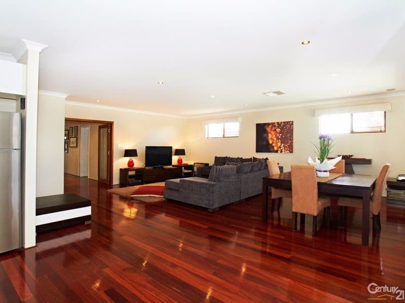 7/10 Warton Rd, Huntingdale, WA, 6110, Myaree - Thumbnail 2