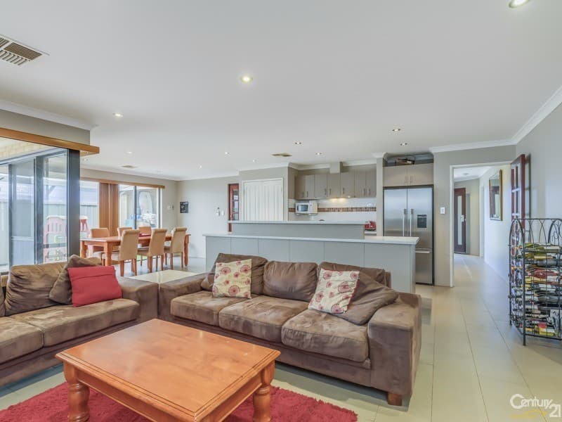7/10 Warton Rd, Huntingdale, WA, 6110, Aubin Grove - Image 1
