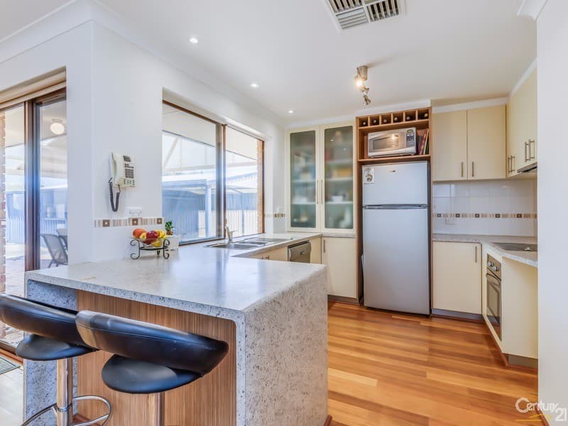7/10 Warton Rd, Huntingdale, WA, 6110, Maddington - Thumbnail 2