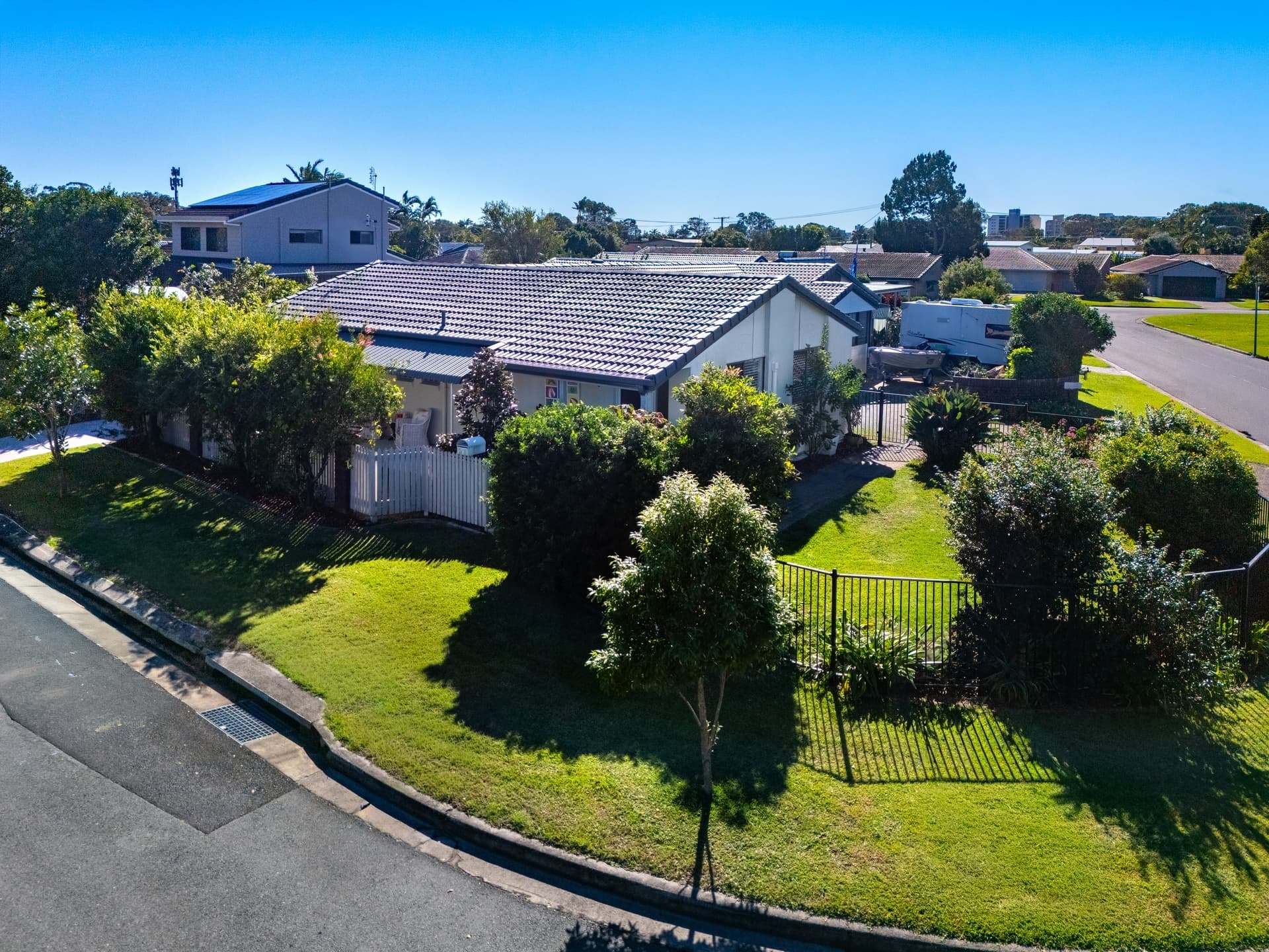 2, 21 Caldwell Street, Golden Beach QLD, Golden Beach - Image 1