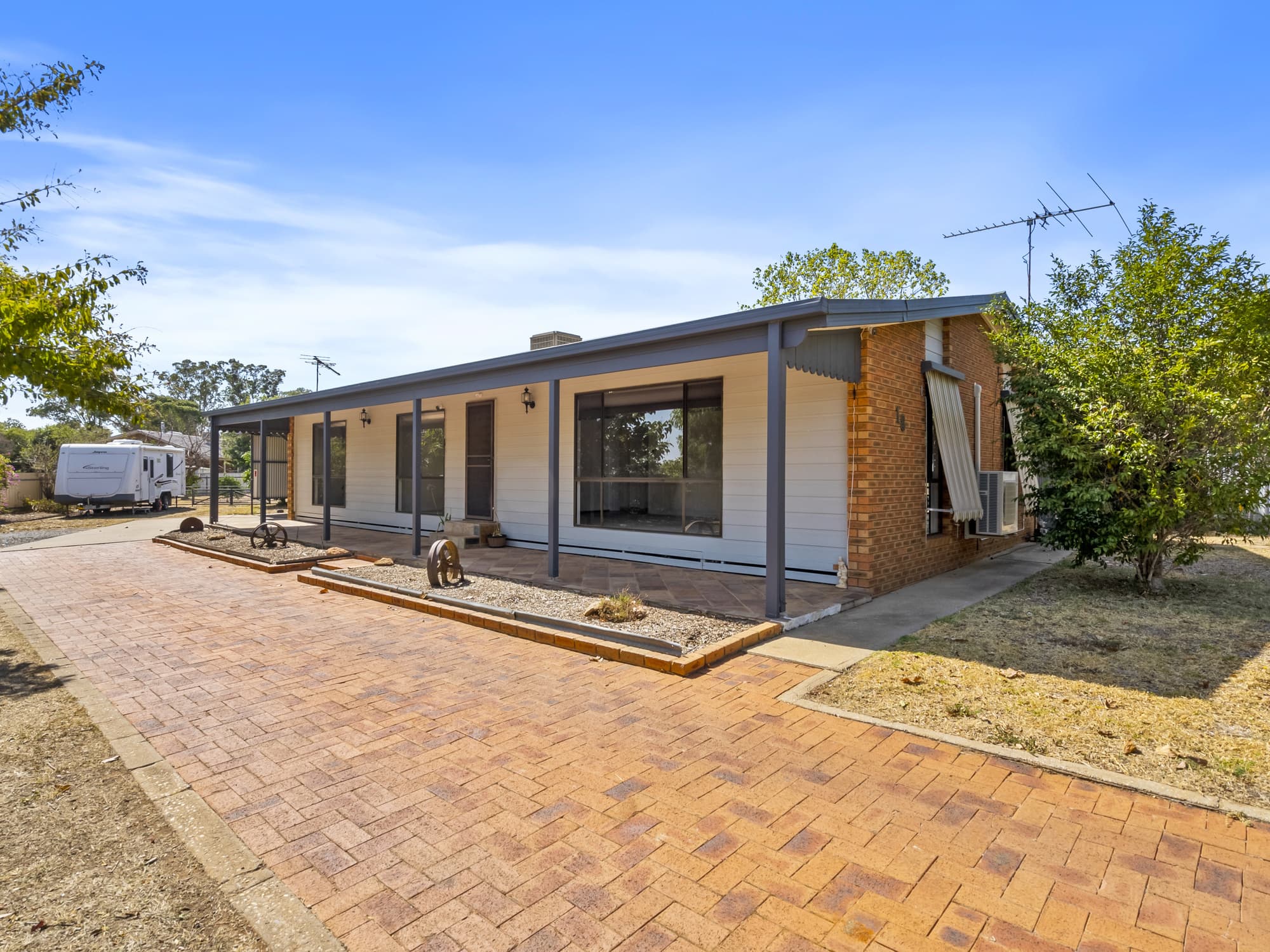 18 Chivell Street, Corowa, Corowa - Image 1