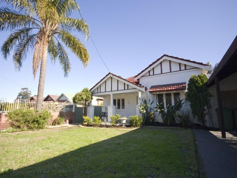 214 Railway Parade, Bayswater, Bayswater - Image 1
