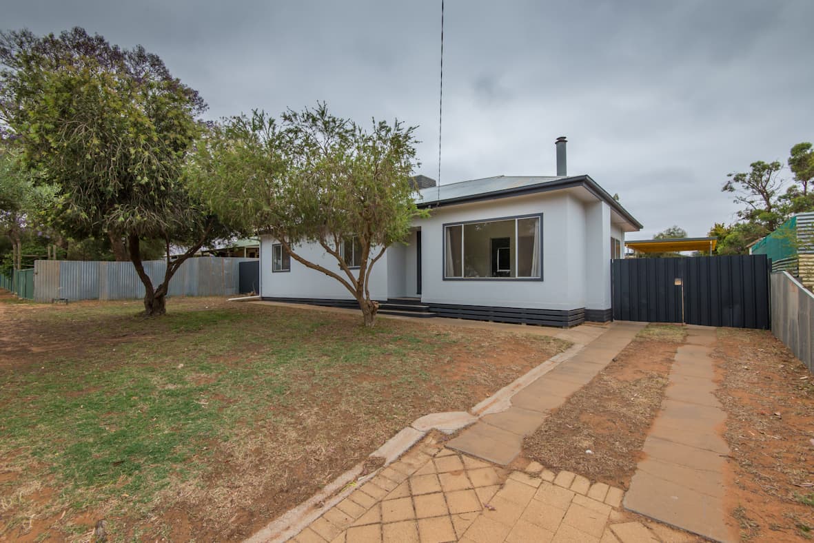 12 Chapman St, Buronga - Image 1