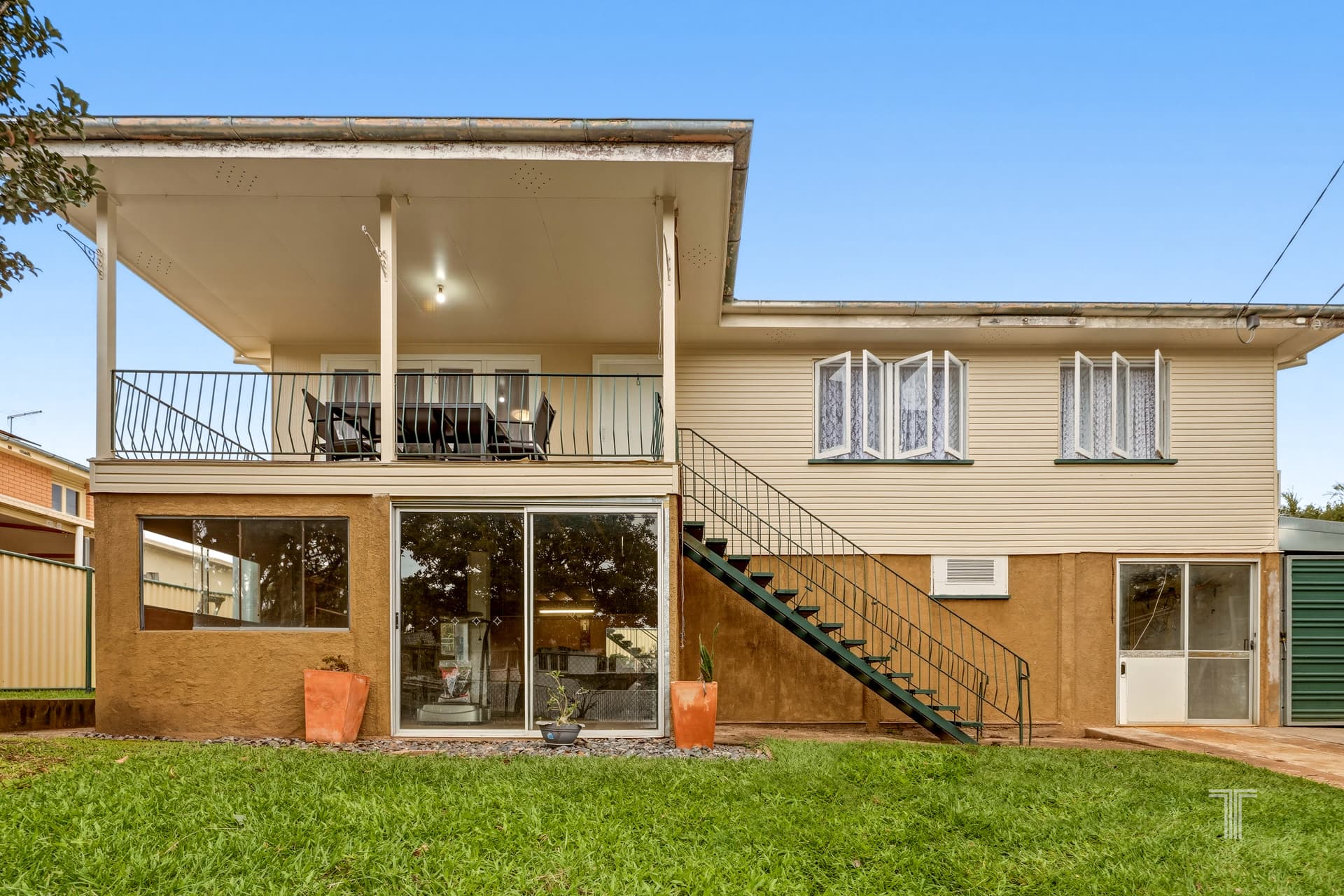 7 Olivella Street, Mansfield, Mansfield - Image 1
