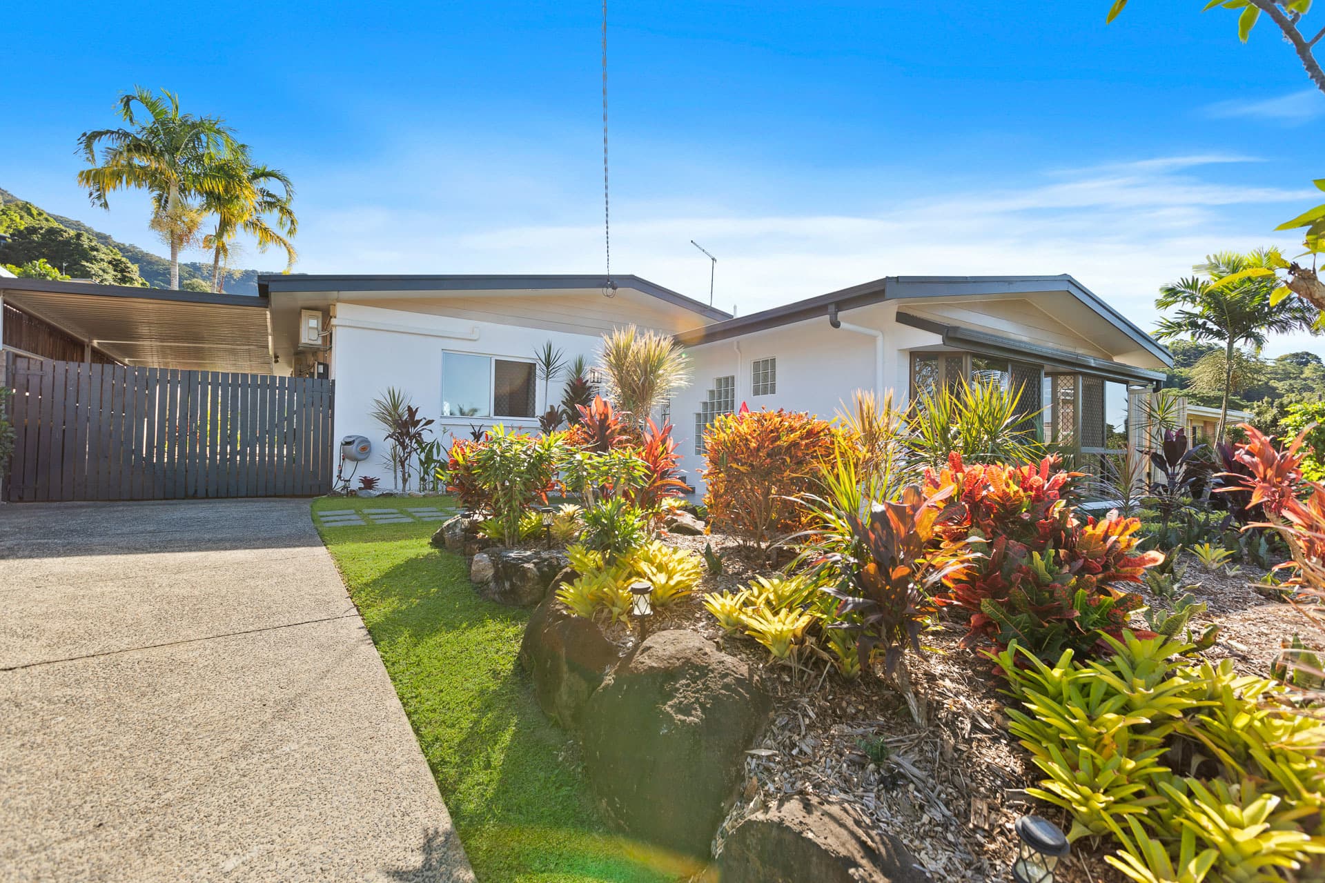 93 Sydney Street, Bayview Heights, Bayview Heights - Image 1