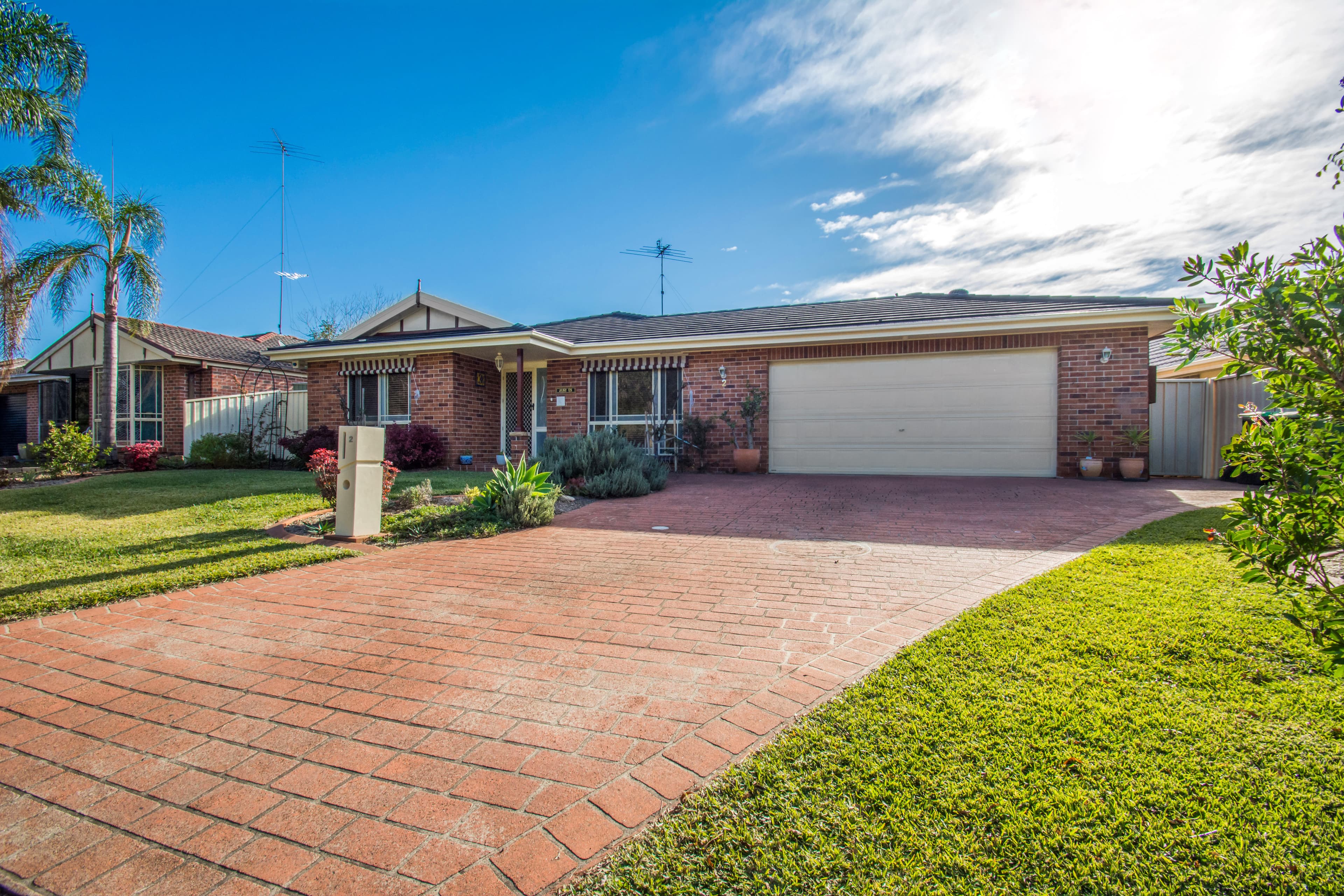 2 Buna Close, GLENMORE PARK, Glenmore Park - Image 1