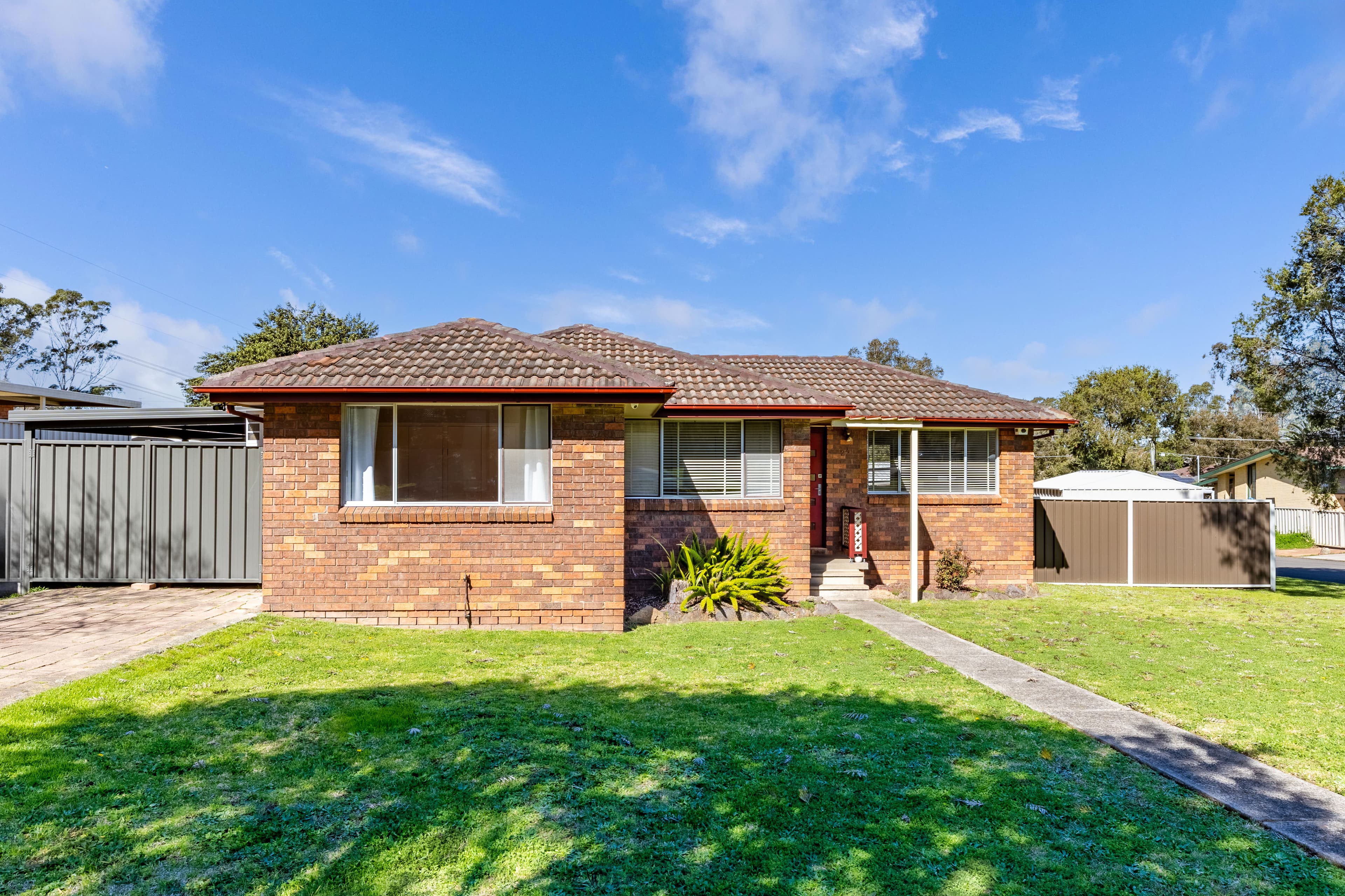 24 Susanne Place, CAMBRIDGE PARK, Cambridge Park - Image 1