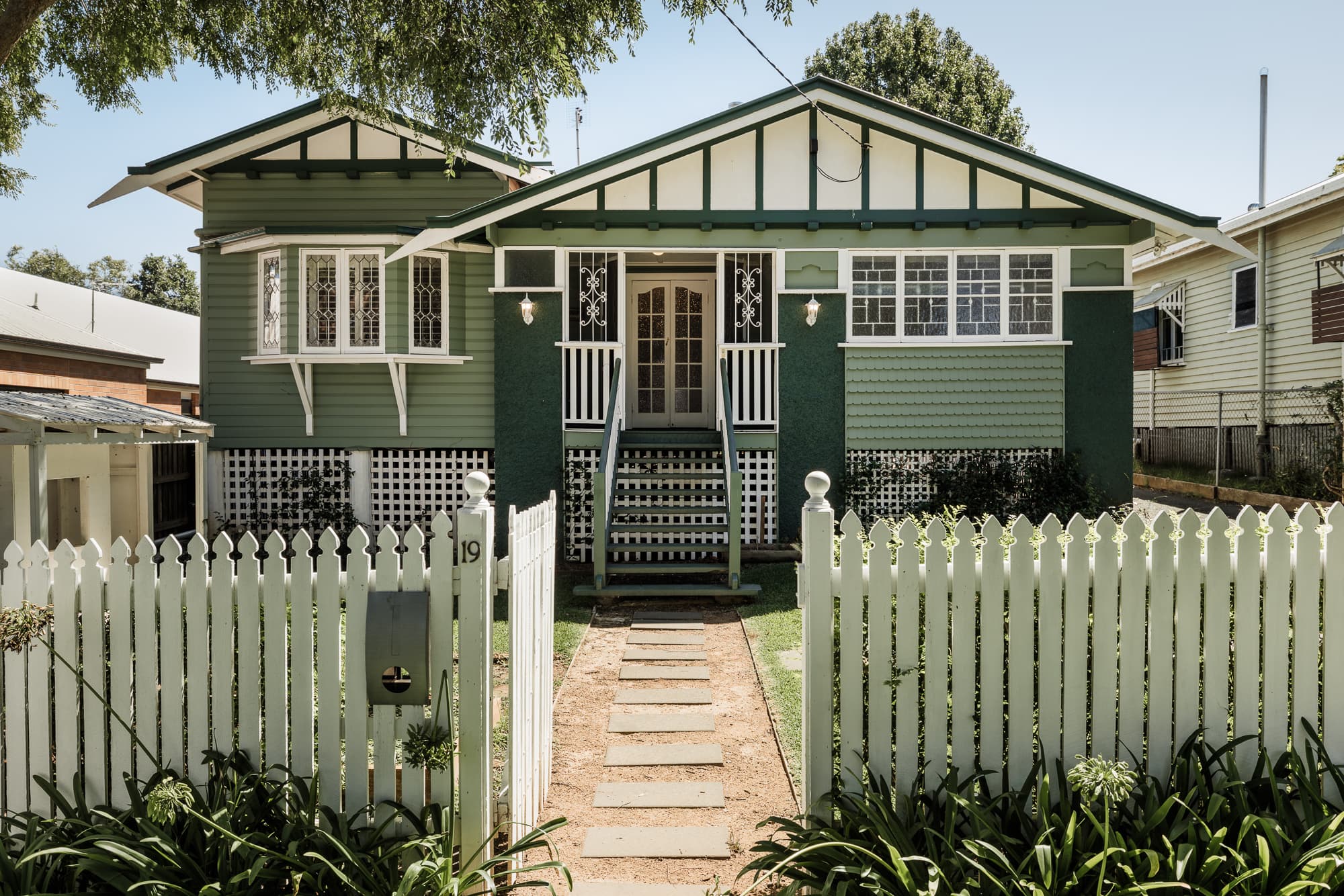 19 Collins Street, Mount Lofty - Image 1