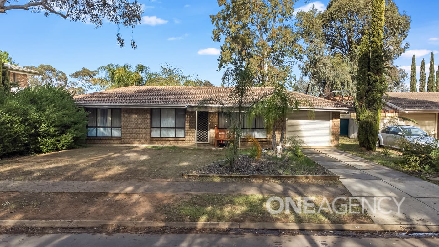16 Swinstead Crescent, Salisbury North, Salisbury North - Image 1
