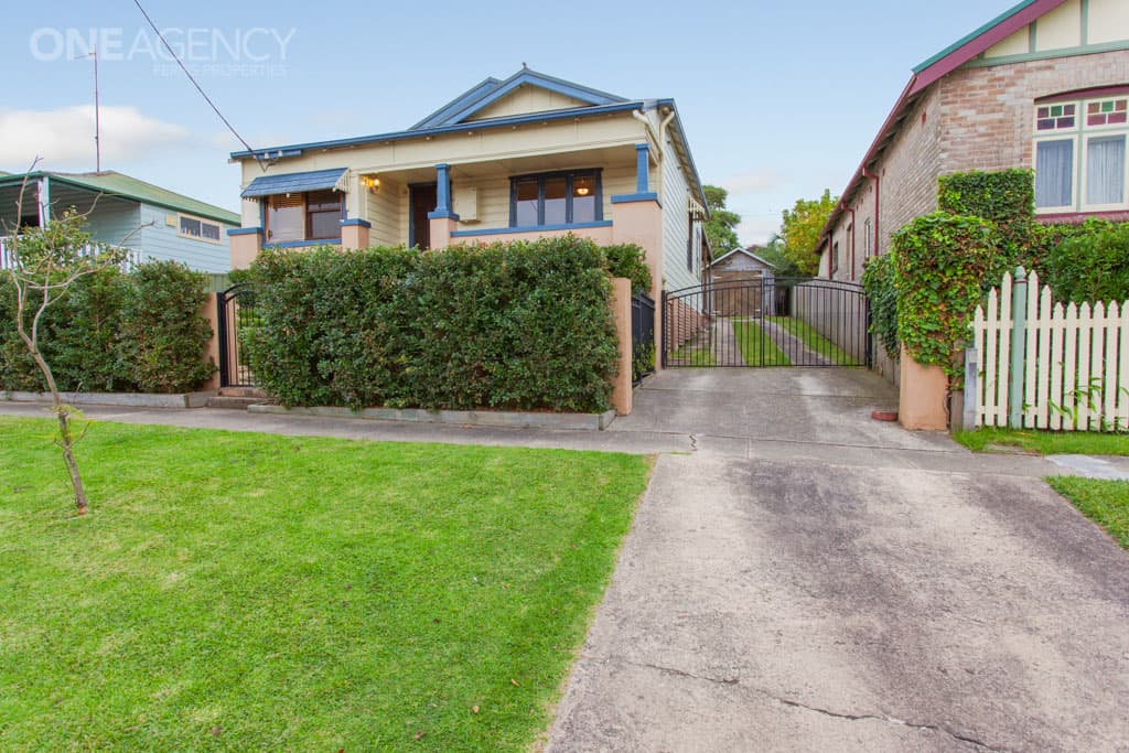 100 Barton Street, Mayfield, Mayfield - Image 1